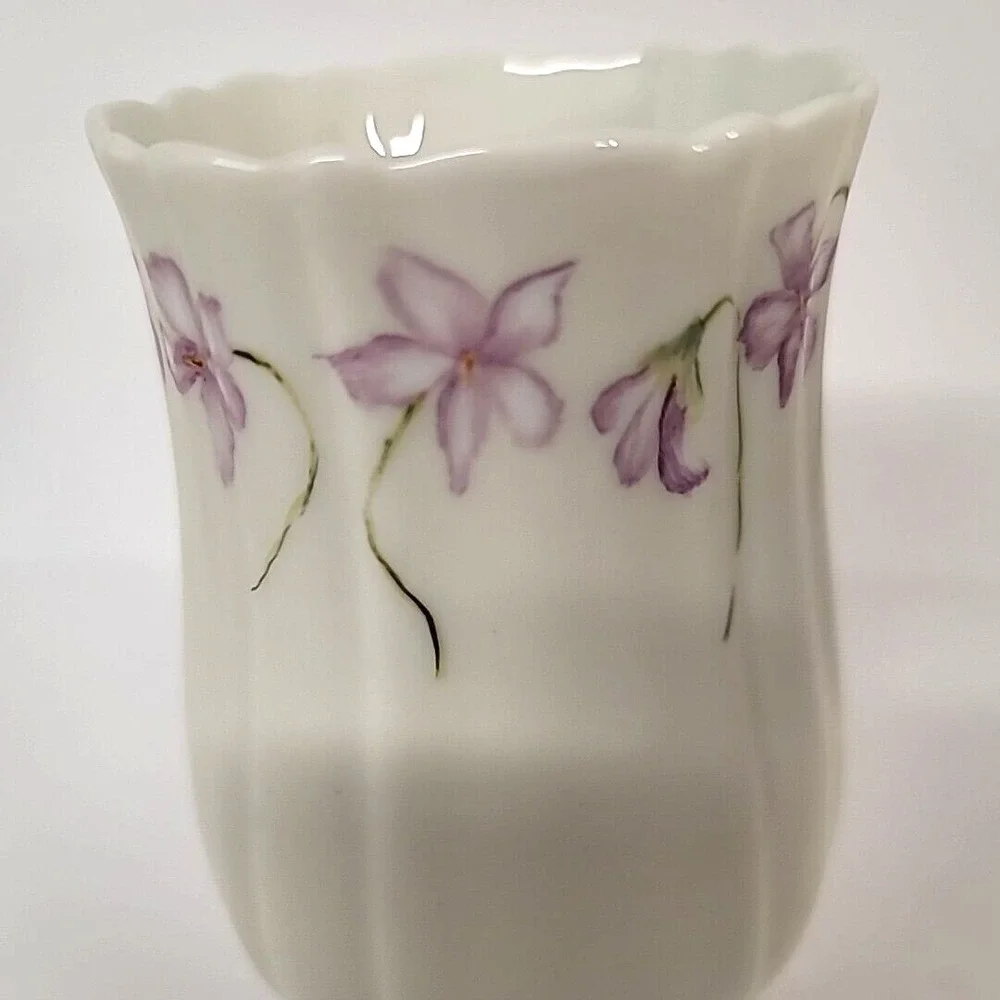 Limoges France Hand Painted Violets Vase w/Gold Gild Base & Scalloped Top Signed